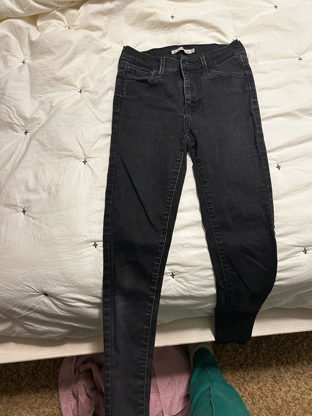 Levi's Black Skinny Jeans - Classic Slim Fit